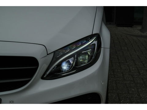 Mercedes-Benz C-Klasse C200 AMG 184pk Panoramadak Burmester Night pakket 19" LMV Command Full led