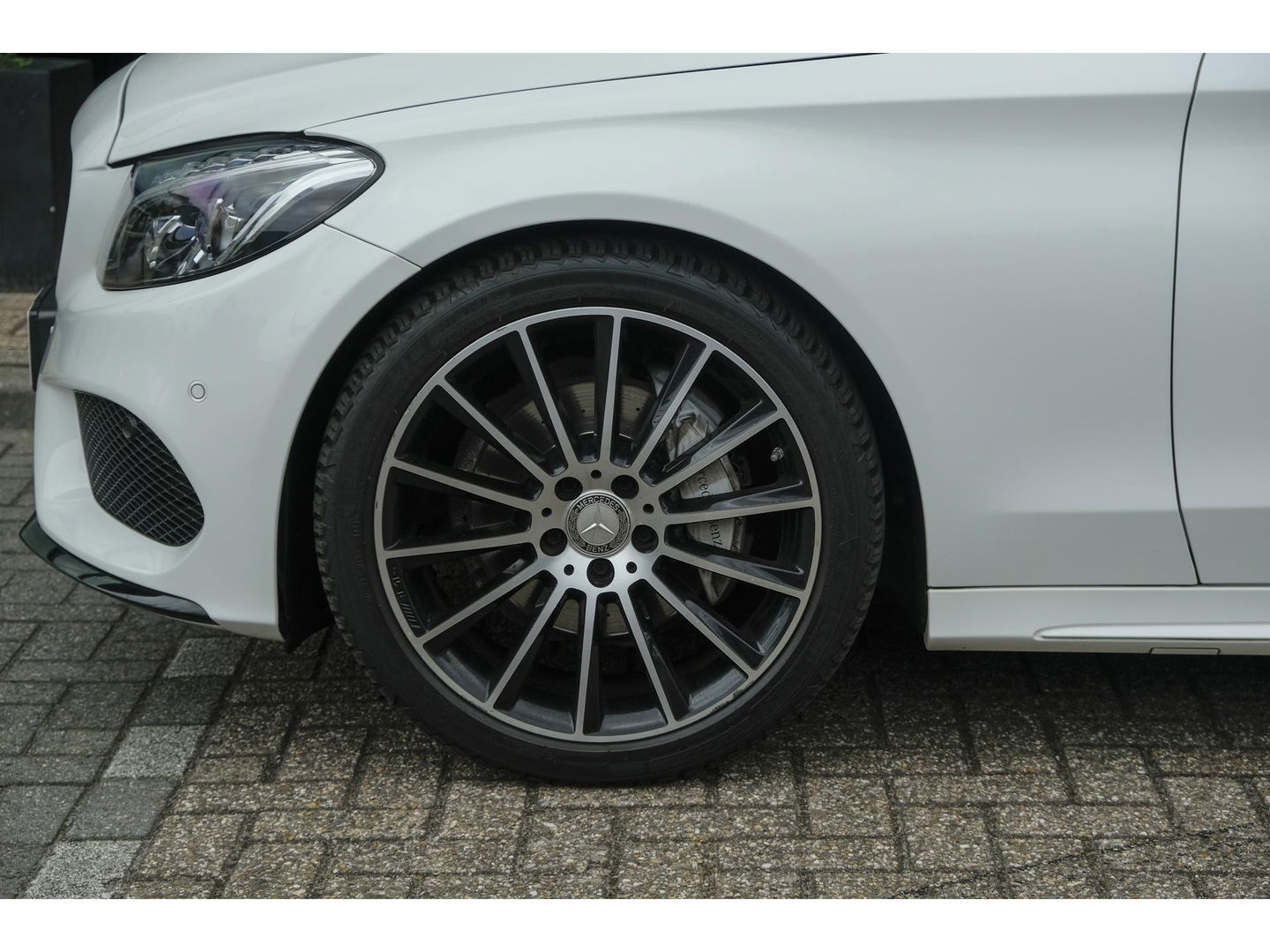 Mercedes-Benz C-Klasse C200 AMG 184pk Panoramadak Burmester Night pakket 19" LMV Command Full led