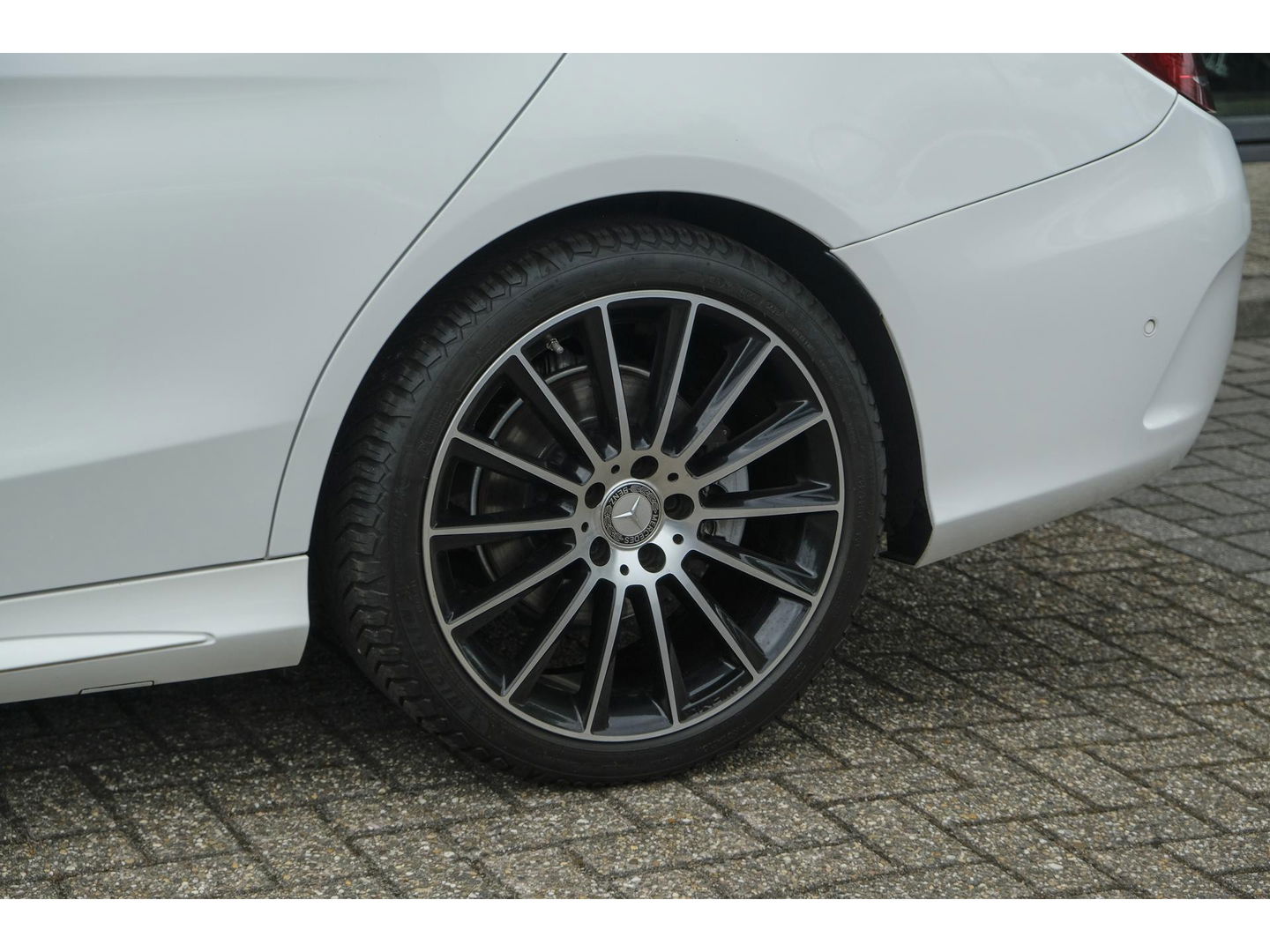 Mercedes-Benz C-Klasse C200 AMG 184pk Panoramadak Burmester Night pakket 19" LMV Command Full led