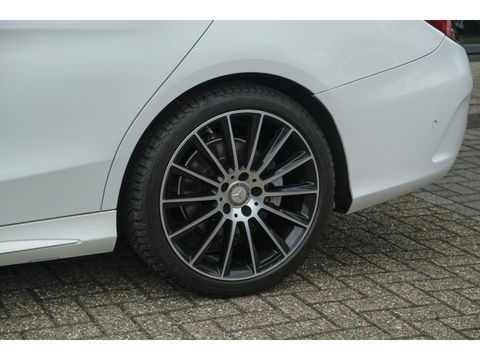 Mercedes-Benz C-Klasse C200 AMG 184pk Panoramadak Burmester Night pakket 19" LMV Command Full led