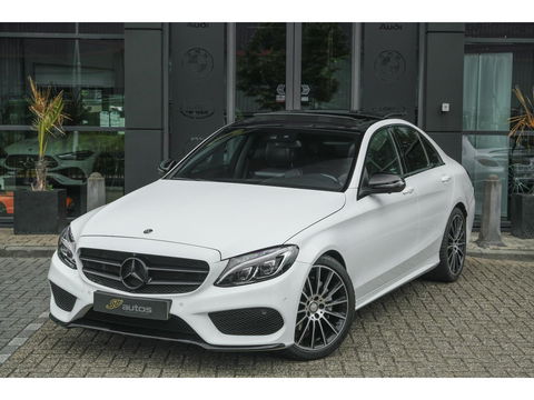 Mercedes-Benz C-Klasse C200 AMG 184pk Panoramadak Burmester Night pakket 19" LMV Command Full led
