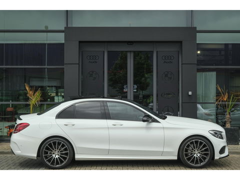 Mercedes-Benz C-Klasse C200 AMG 184pk Panoramadak Burmester Night pakket 19" LMV Command Full led