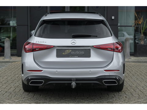 Mercedes-Benz C-Klasse Estate C300e AMG 313pk Hybrid Panoramadak Massage Digital light Trekhaak elektrisch MBUX