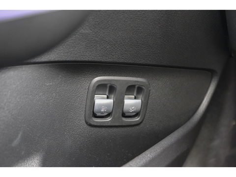 Mercedes-Benz C-Klasse Estate C300e AMG 313pk Hybrid Panoramadak Massage Digital light Trekhaak elektrisch MBUX