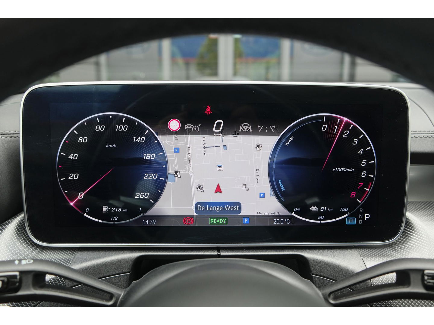 Mercedes-Benz C-Klasse Estate C300e AMG 313pk Hybrid Panoramadak Massage Digital light Trekhaak elektrisch MBUX