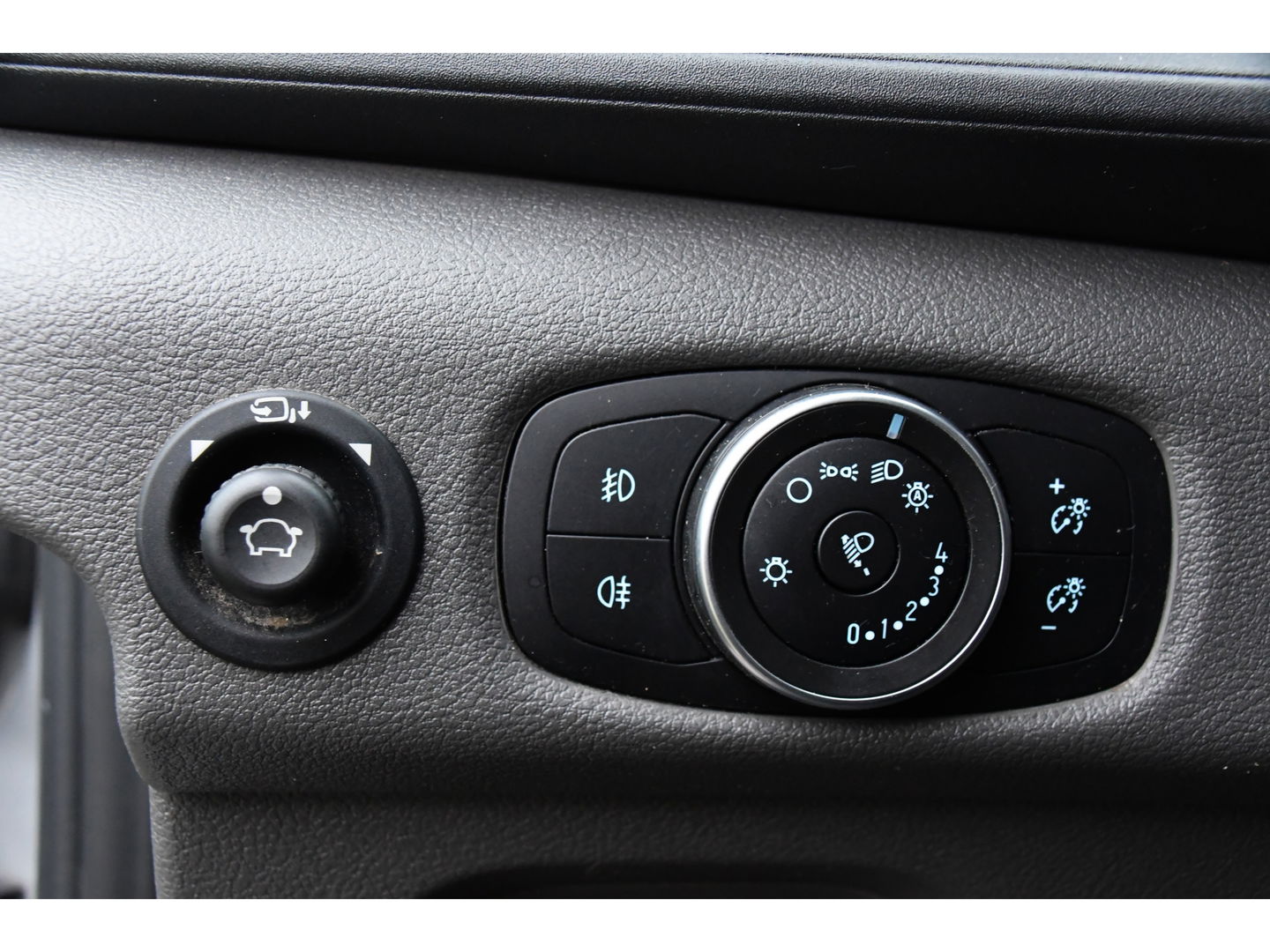 Ford Transit 350 2.0 TDCI L3H2 PB Limited Limited Adaptieve Cruise, Camera, Carplay, 185PK, Automaat, Sensoren, Multimedia, LED, UNIEK!
