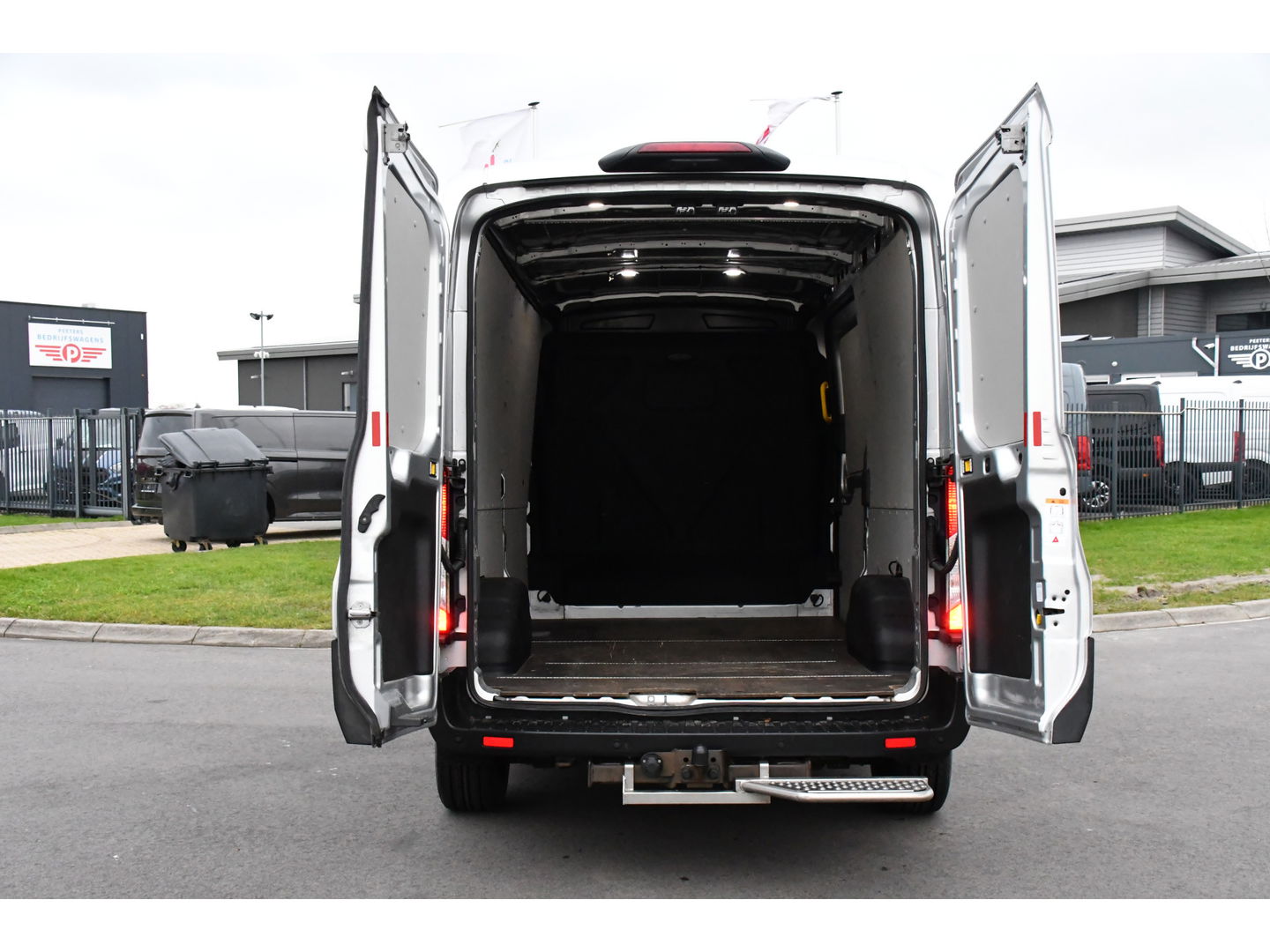 Ford Transit 350 2.0 TDCI L3H2 PB Limited Limited Adaptieve Cruise, Camera, Carplay, 185PK, Automaat, Sensoren, Multimedia, LED, UNIEK!