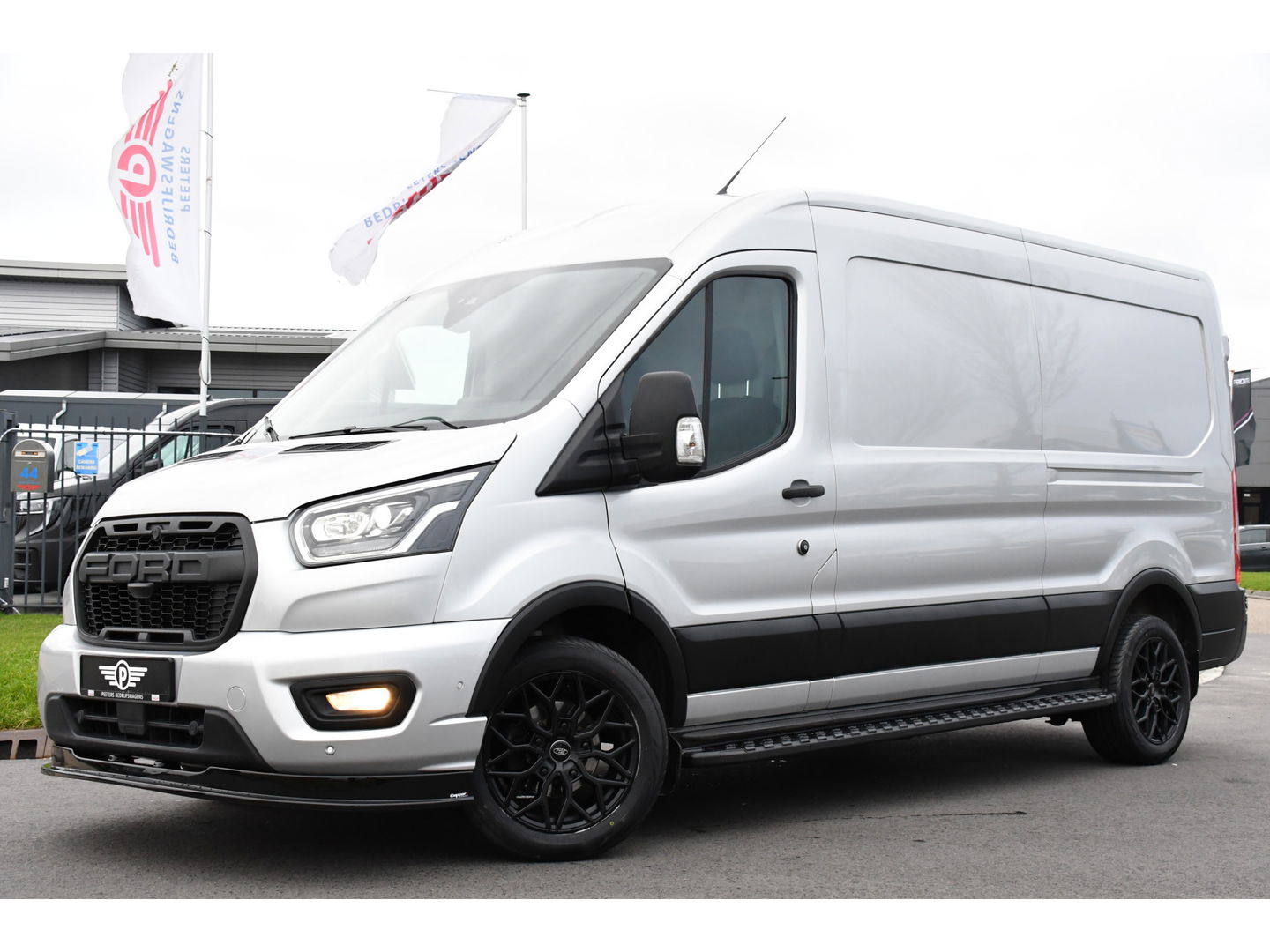 Ford Transit 350 2.0 TDCI L3H2 PB Limited Limited Adaptieve Cruise, Camera, Carplay, 185PK, Automaat, Sensoren, Multimedia, LED, UNIEK!