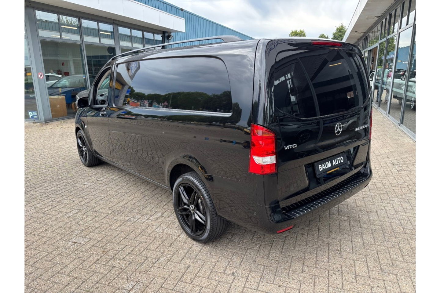 Mercedes-Benz Vito 111 CDI LANG AIRCO LMV NAVI PDC-CAMERA CRUISECONTROL