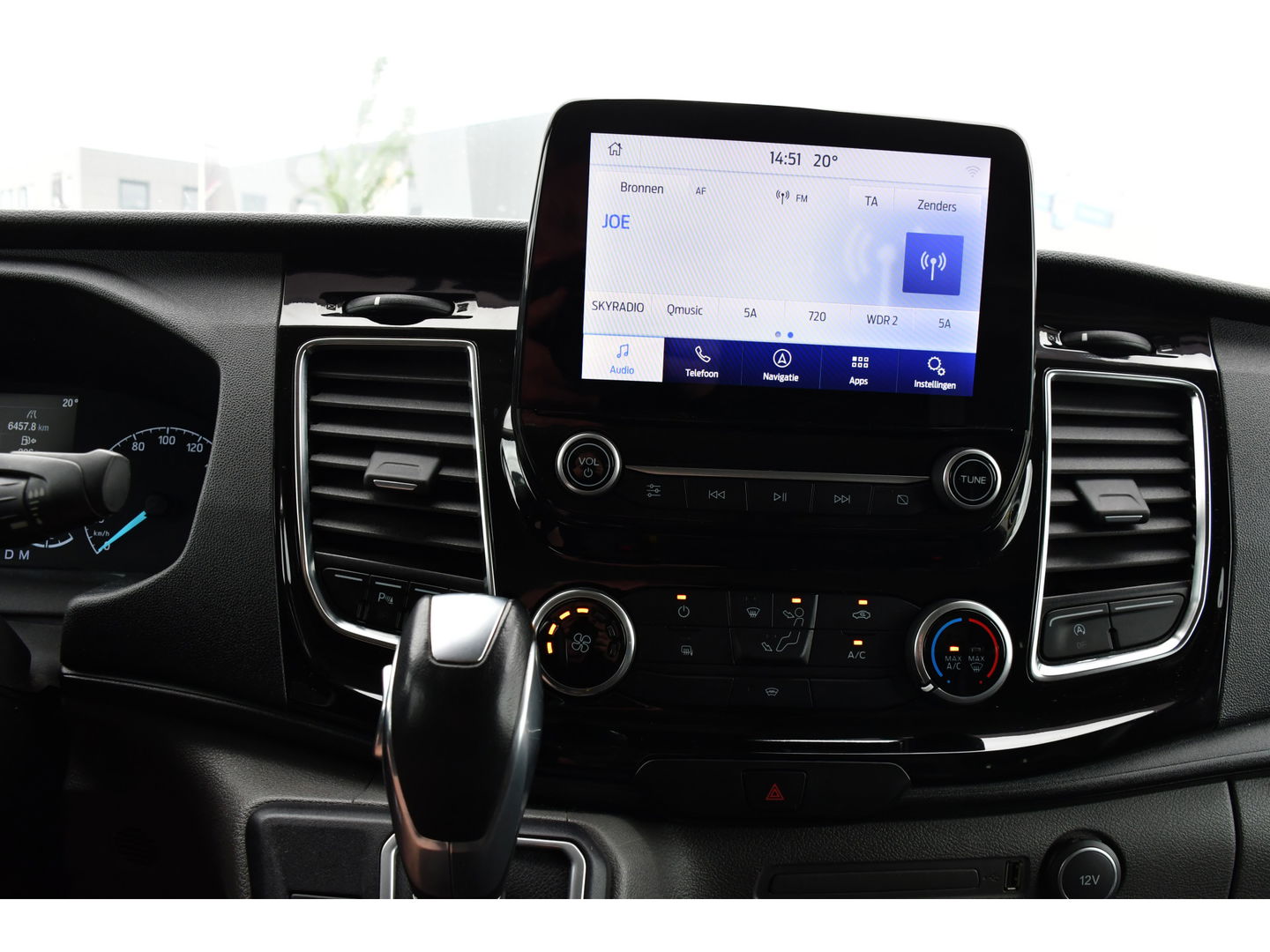 Ford Transit 350 2.0 TDCI L3H2 Black Edition Limited Cruise, Camera, Carplay, 185PK, 2 x Schuifdeur, Trekhaak, Xenon, Uniek!