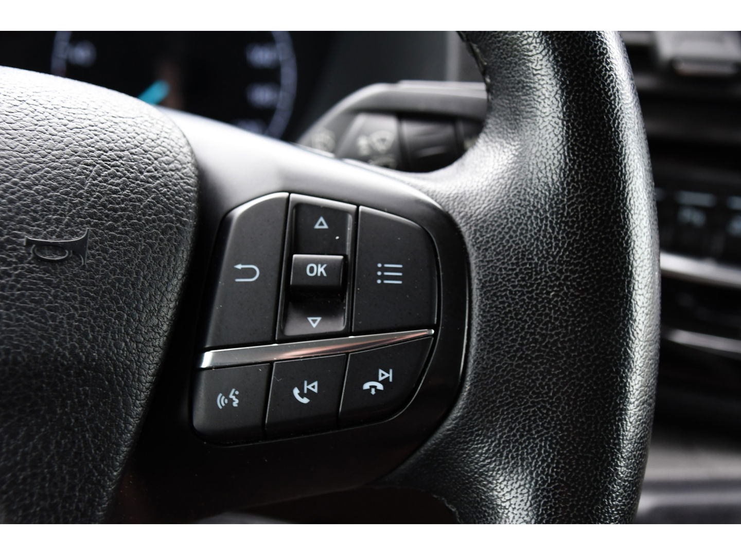 Ford Transit 350 2.0 TDCI L3H2 Black Edition Limited Cruise, Camera, Carplay, 185PK, 2 x Schuifdeur, Trekhaak, Xenon, Uniek!