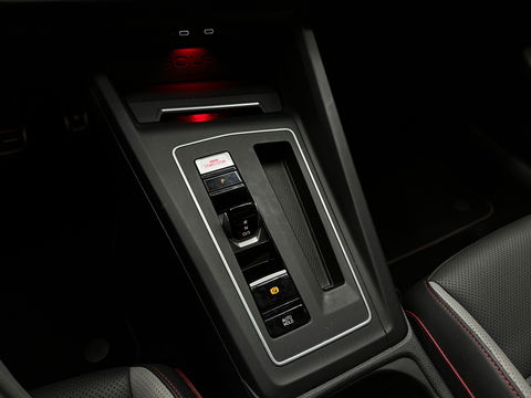 Volkswagen Golf 2.0 TSI GTI Clubsport Pano|IQ|Memory|Camera