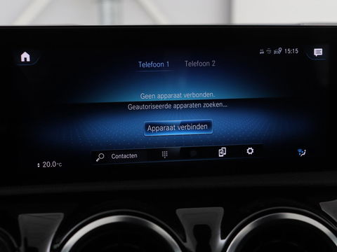 Mercedes-Benz A-Klasse 180 AMG | Panoramadak | Stoelverwarming | Carplay | Widescreen | Leder/Alcanatara | Navigatie | Full LED | Park Assist