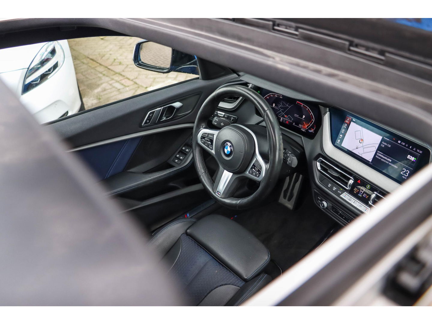 BMW 1-serie 118i Executive Edition M Sport | Panoramadak