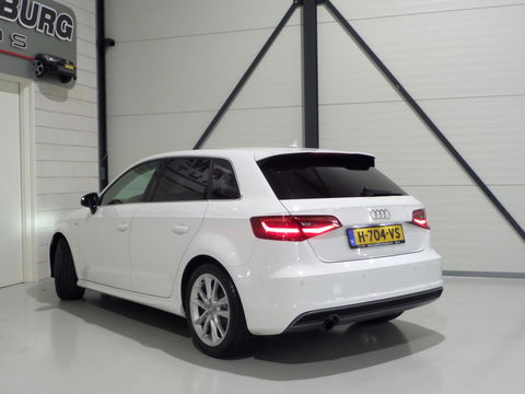 Audi A3 Sportback 1.2 TFSI S-Line Xenon-LED Stoelverwarming Parkeersensoren Navi Bluetooth, van 2e eigenaar in uniek mooie staat!