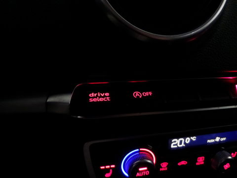 Audi A3 Sportback 1.2 TFSI S-Line Xenon-LED Stoelverwarming Parkeersensoren Navi Bluetooth, van 2e eigenaar in uniek mooie staat!