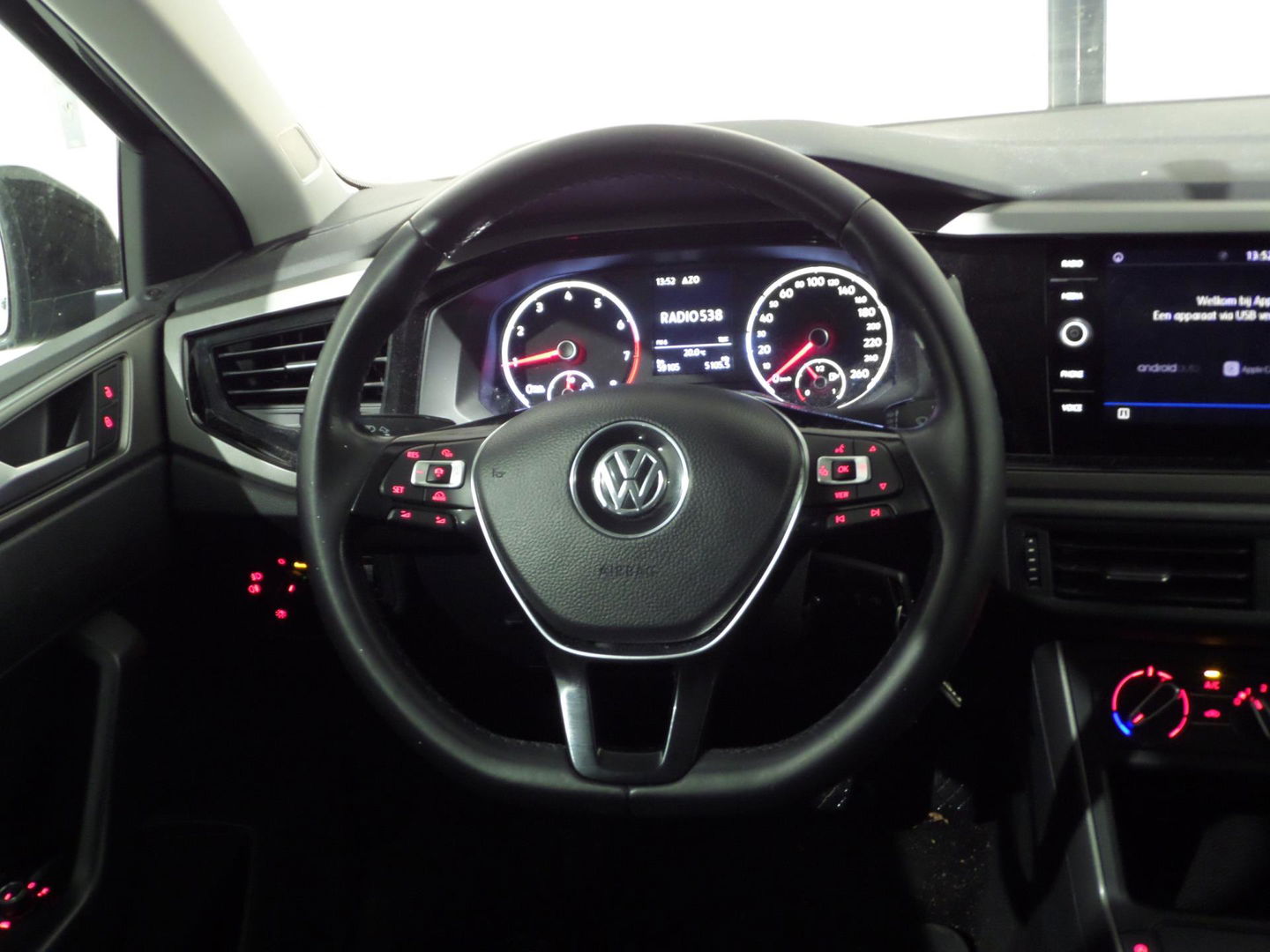 Volkswagen Polo 1.0 TSI Comfortline "Origineel NL!" Apple-Carplay 17"Velgen Adaptive-cruise, van 2e eigenaar in nieuwstaat!