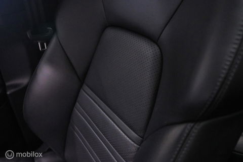 Porsche Cayenne Coupé 3.0 E-Hybrid | Karmijn Rood | Sportchrono | NL auto | Trekhaak | Adaptive | Sportstoelen | 5 zitter | Techart | GTS look | BTW a