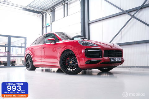 Porsche Cayenne Coupé 3.0 E-Hybrid | Karmijn Rood | Sportchrono | NL auto | Trekhaak | Adaptive | Sportstoelen | 5 zitter | Techart | GTS look | BTW a