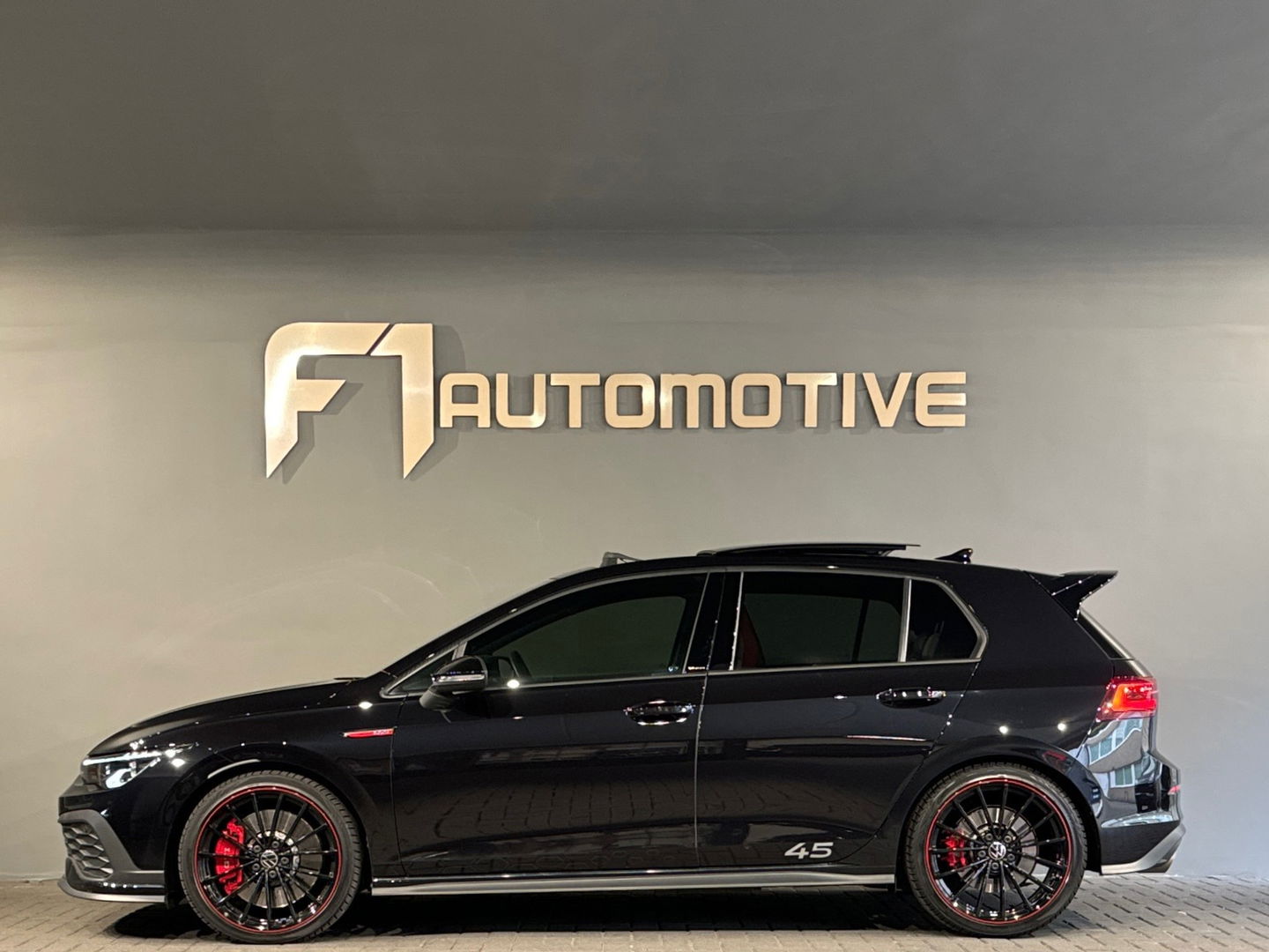 Volkswagen Golf 2.0 TSI GTI Clubsport 45 Jahre Pano|Akrapovic