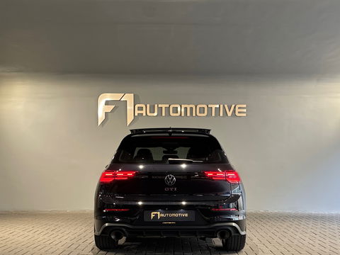 Volkswagen Golf 2.0 TSI GTI Clubsport 45 Jahre Pano|Akrapovic