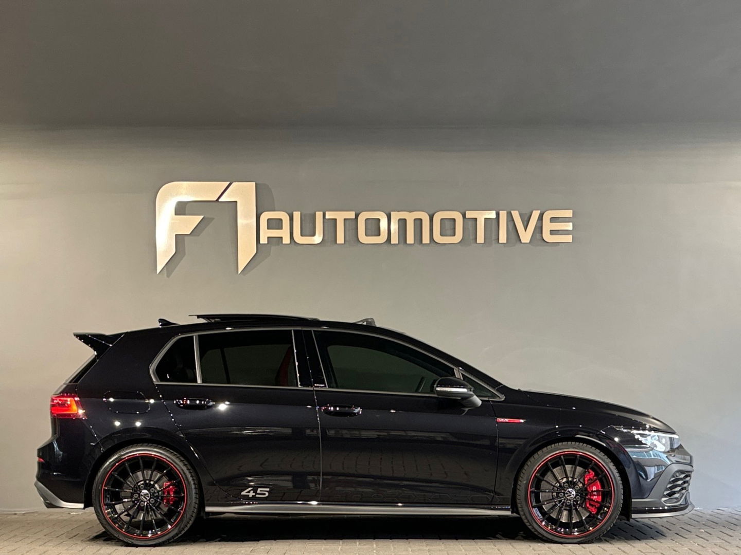 Volkswagen Golf 2.0 TSI GTI Clubsport 45 Jahre Pano|Akrapovic