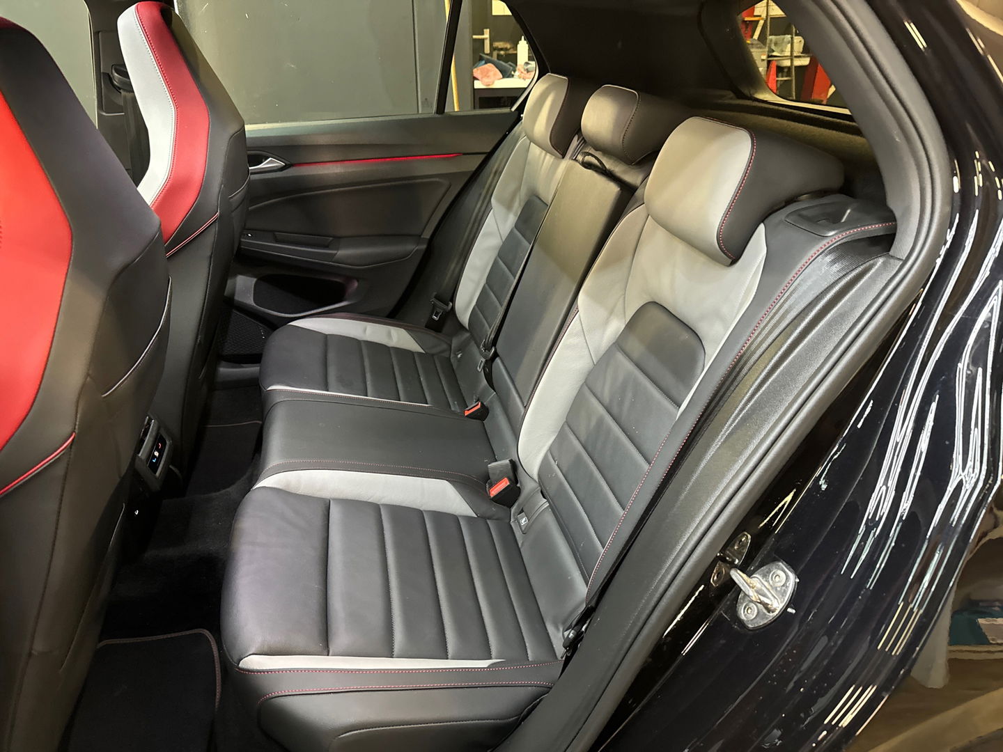 Volkswagen Golf 2.0 TSI GTI Clubsport 45 Jahre Pano|Akrapovic