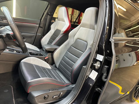 Volkswagen Golf 2.0 TSI GTI Clubsport 45 Jahre Pano|Akrapovic