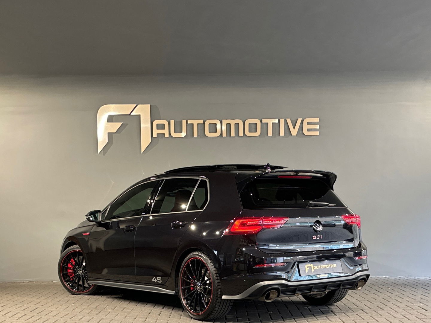 Volkswagen Golf 2.0 TSI GTI Clubsport 45 Jahre Pano|Akrapovic