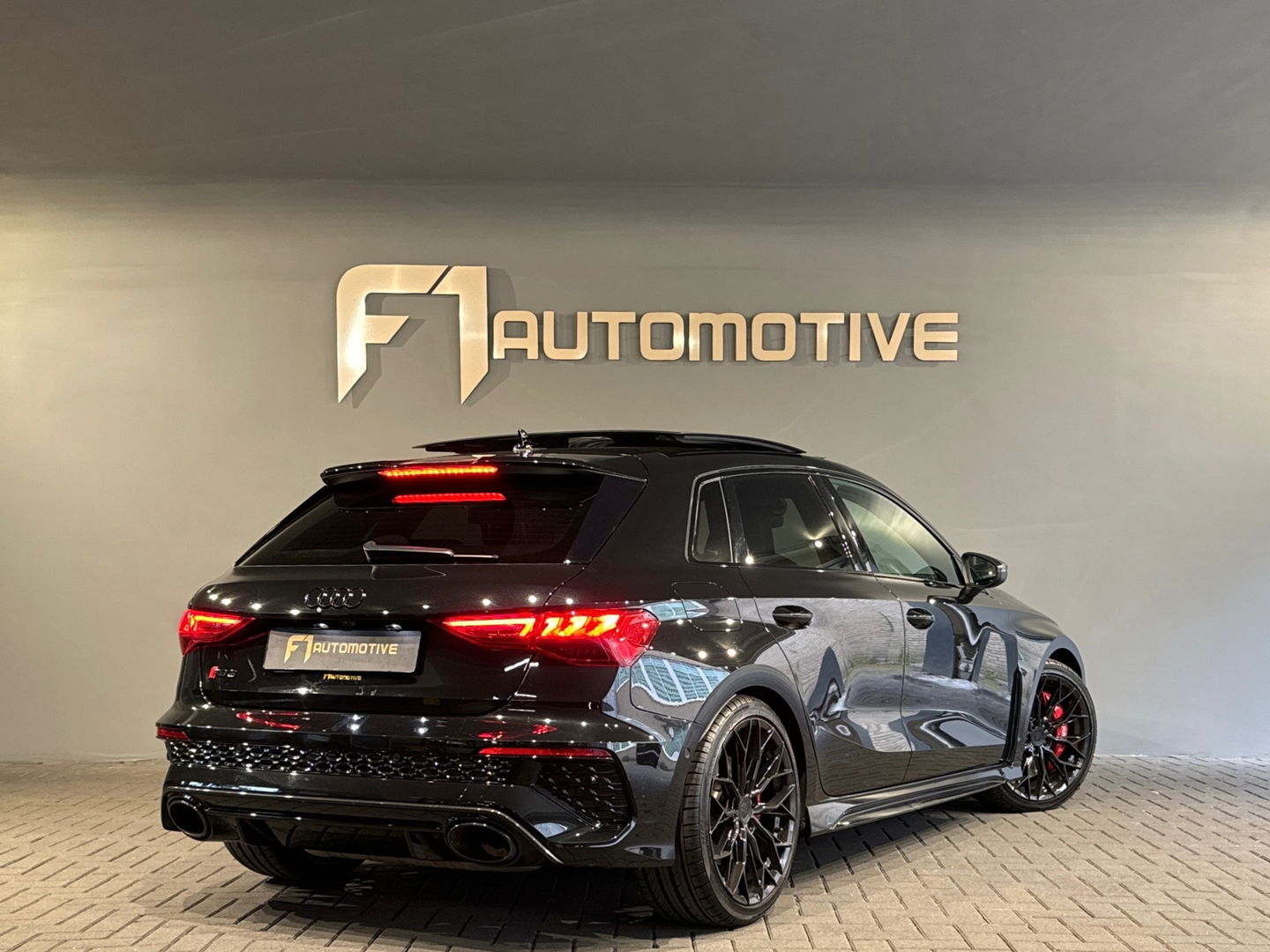 Audi RS3 Sportback 2.5 TFSI Quattro Pano|B&O|HuD|Keyl|Carbon