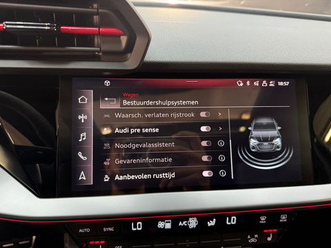 Audi RS3 Sportback 2.5 TFSI Quattro Pano|B&O|HuD|Keyl|Carbon