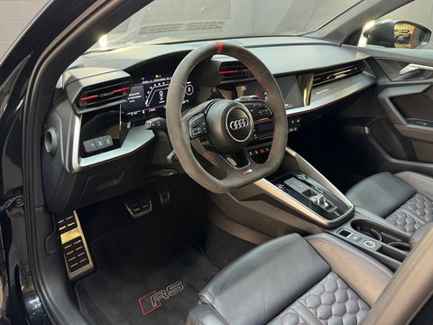 Audi RS3 Sportback 2.5 TFSI Quattro Pano|B&O|HuD|Keyl|Carbon