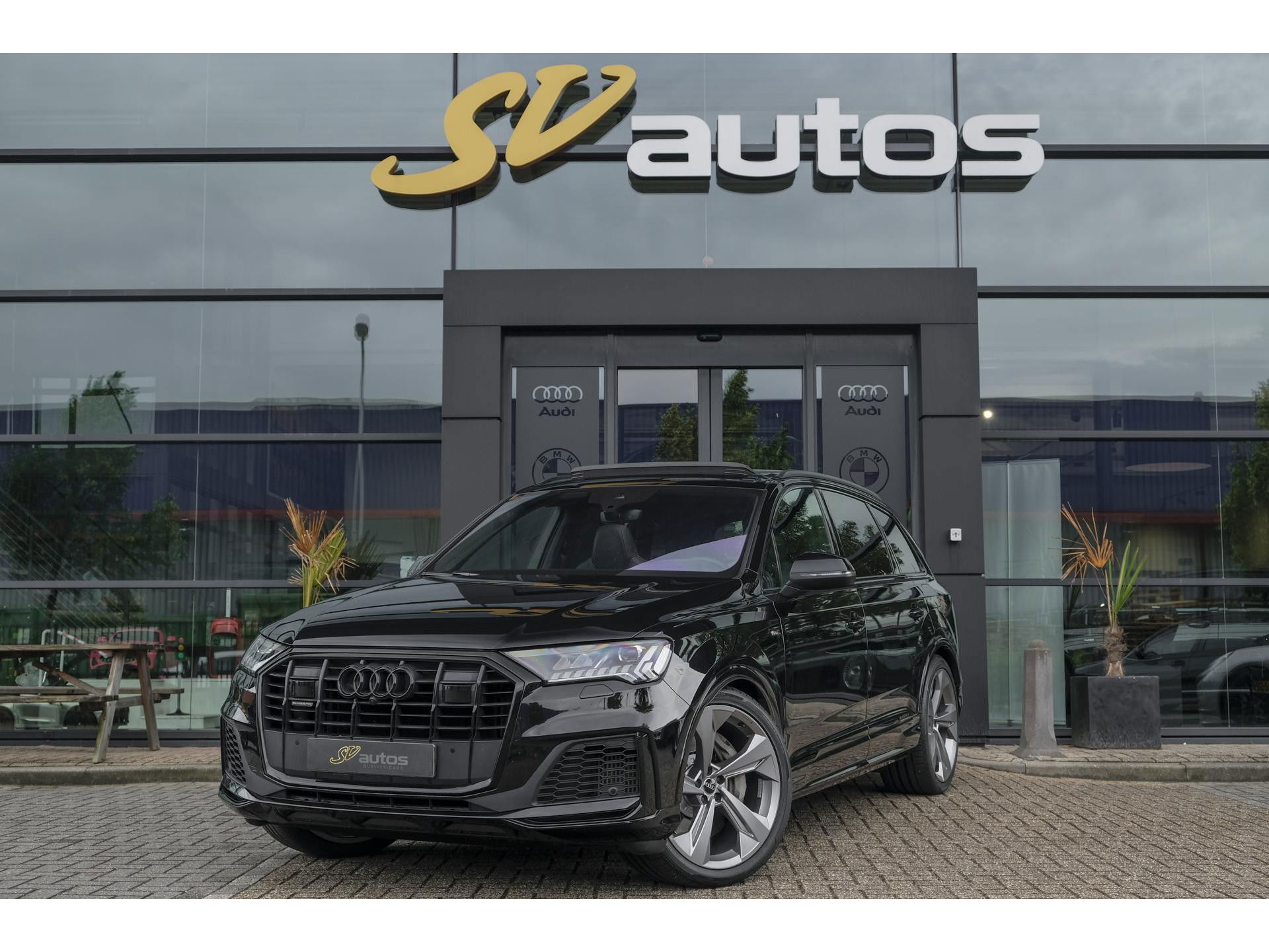 Audi Q7 55 TFSIe 380pk Quattro Panoramadak Luchtvering RS-Leder ACC BlackOptic VirtualCockpit Navi-High Matrix Keyless Camera 22''