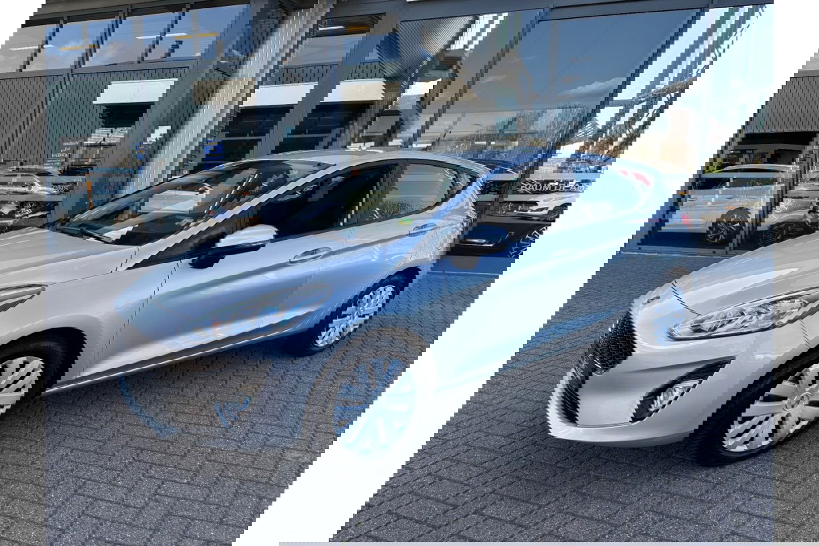 Ford Fiesta 1.0 ECOB. CONNECTED NAVI AIRCO CRUISE CONTROL