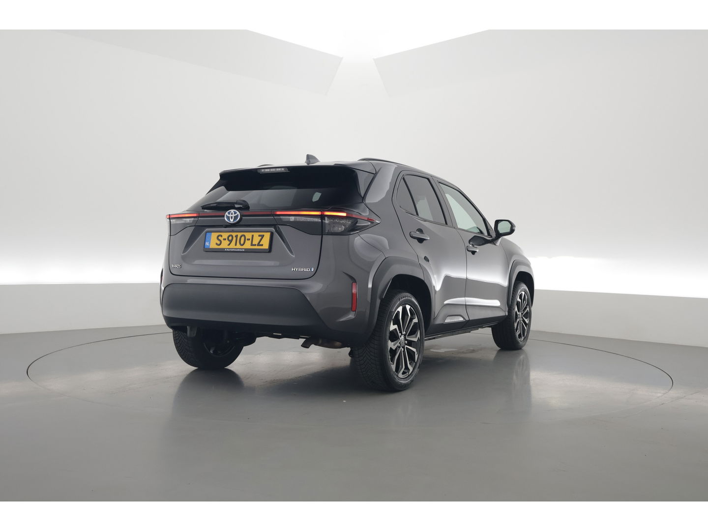 Toyota Yaris Cross 1.5 Hybrid Dynamic | Navi | Camera | Keyless | Adapt. Cruise | All Seasons