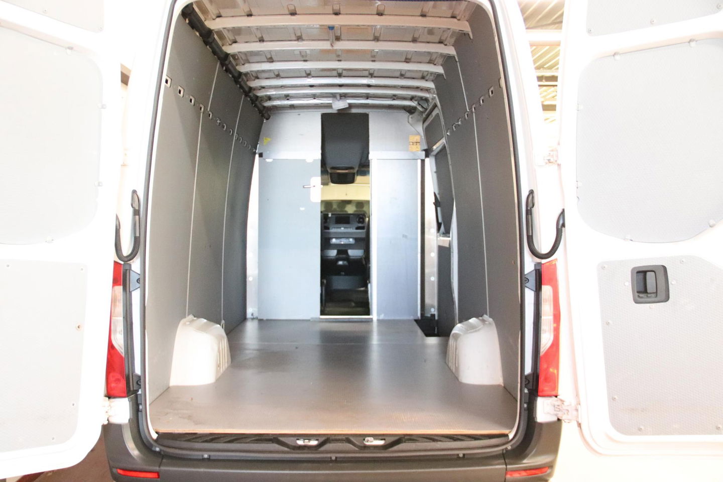 Mercedes-Benz Sprinter 316 2.2 CDI AUTOMAAT L3H2 3500KG TREKVERMOGEN