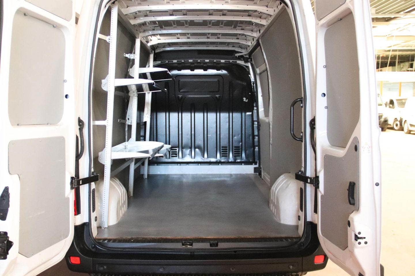 Opel Movano 2.3 Turbo 135PK L3H2 POST NL STELLINGEN