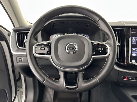 Volvo XC60 2.0 D4 Momentum Pro AUT. *(INCL. BTW) |  SPORT SEAT LEATHER | NAVI | CRUISE | TOWBAR*