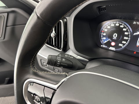 Volvo XC60 2.0 D4 Momentum Pro AUT. *(INCL. BTW) |  SPORT SEAT LEATHER | NAVI | CRUISE | TOWBAR*