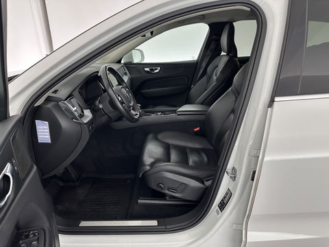 Volvo XC60 2.0 D4 Momentum Pro AUT. *(INCL. BTW) |  SPORT SEAT LEATHER | NAVI | CRUISE | TOWBAR*