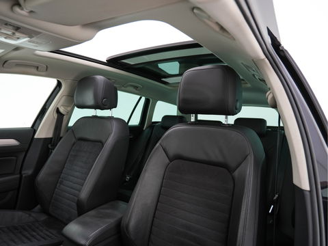 Volkswagen Passat Variant 2.0 BiTDI 4Motion Highline Executive-Pack Aut. *PANO | ADAPTIVE-CRUISE | DIGI-COCKPIT | NAVI-FULLMAP | LEATHER-ALCANTARA | FULL-LED | ERGONOMIC-COMFORT-SEATS | KEYLESS | ECC | PARKPILOT | TOWBAR | 17''ALU*