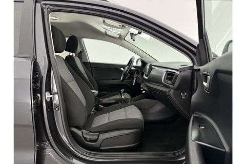 Kia Stonic 1.0 T-GDi DynamicLine Airco Camera Cruise Carplay PDC 17"LMV