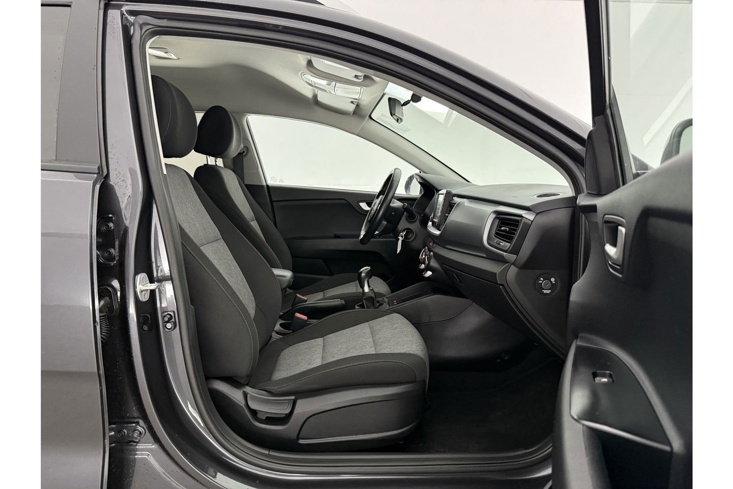Kia Stonic 1.0 T-GDi DynamicLine Airco Camera Cruise Carplay PDC 17"LMV