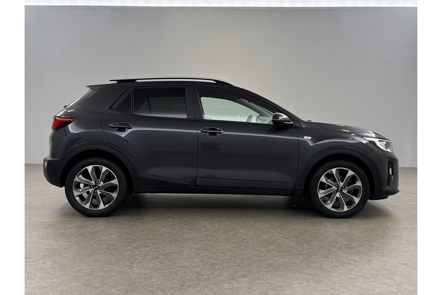 Kia Stonic 1.0 T-GDi DynamicLine Airco Camera Cruise Carplay PDC 17"LMV