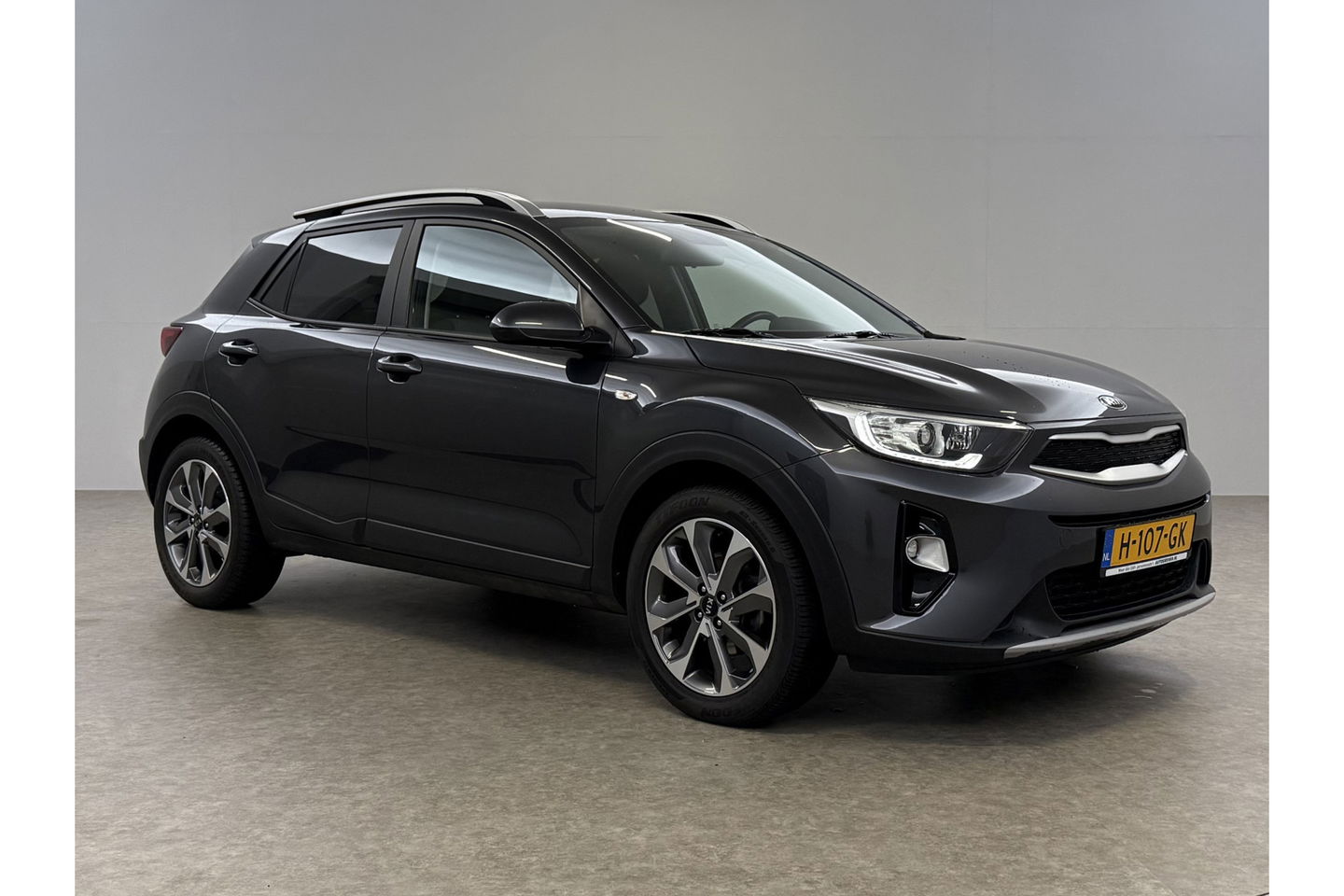 Kia Stonic 1.0 T-GDi DynamicLine Airco Camera Cruise Carplay PDC 17"LMV
