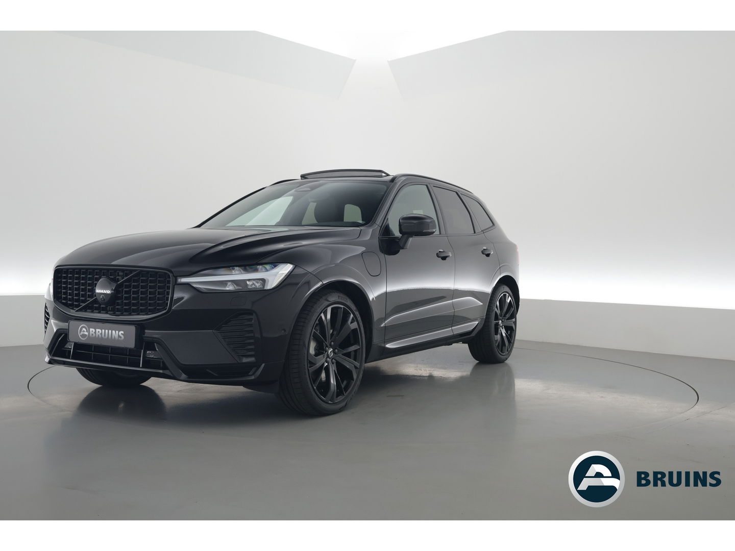 Volvo XC60 T8 Recharge Ultimate Black Edition | Full option | Luchtvering | Massage | Bowers &Wilkins | HUD | Pano | stoelventi. | | Gelaagd Glas |