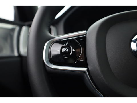 Volvo XC60 T8 Recharge Ultimate Black Edition | Full option | Luchtvering | Massage | Bowers &Wilkins | HUD | Pano | stoelventi. | | Gelaagd Glas |