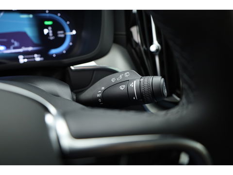 Volvo XC60 T8 Recharge Ultimate Black Edition | Full option | Luchtvering | Massage | Bowers &Wilkins | HUD | Pano | stoelventi. | | Gelaagd Glas |