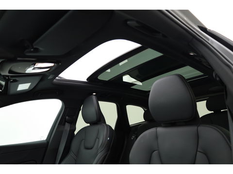 Volvo XC60 T8 Recharge Ultimate Black Edition | Full option | Luchtvering | Massage | Bowers &Wilkins | HUD | Pano | stoelventi. | | Gelaagd Glas |