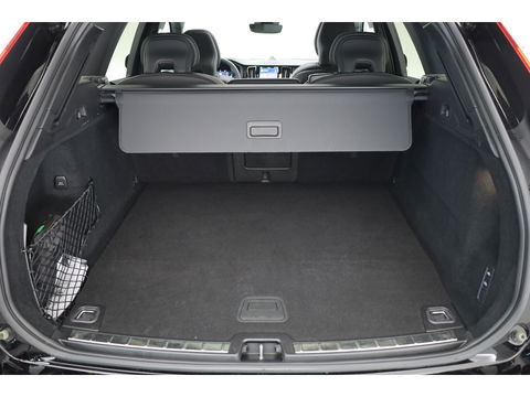 Volvo XC60 T8 Recharge Ultimate Black Edition | Full option | Luchtvering | Massage | Bowers &Wilkins | HUD | Pano | stoelventi. | | Gelaagd Glas |